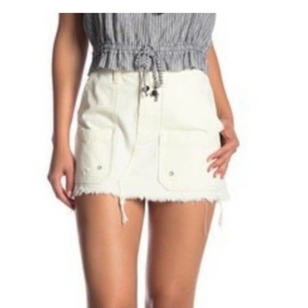 Free People Ivory Cargo Distressed Hem Mini Skirt‎ Size 30